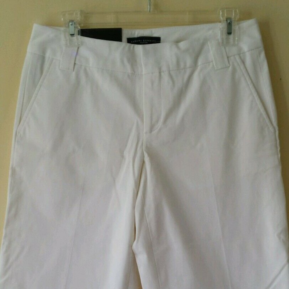NWT Banana Republic Capri's Off White Martin Cut
